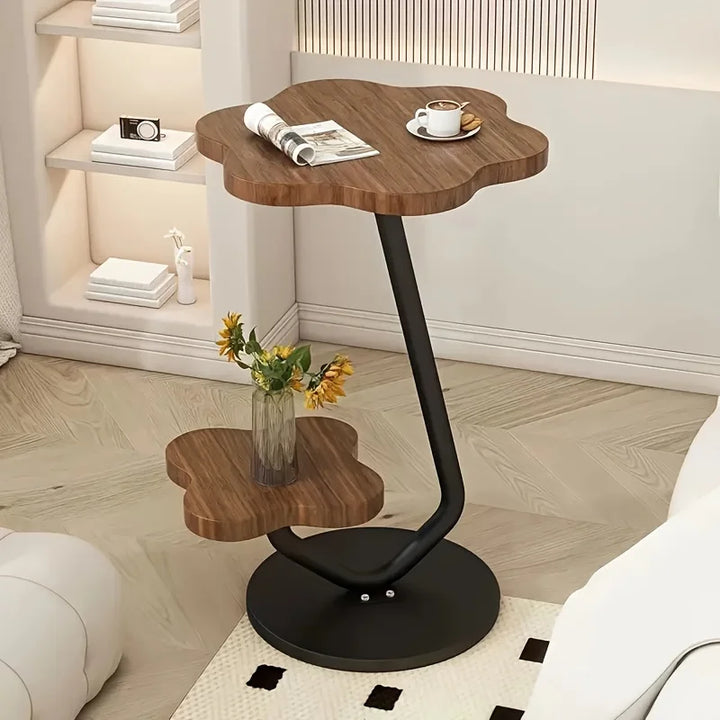 Skanto | Kremfarget Blomsterformet Sidebord med Dobbelt Oppbevaringslag og Metallramme