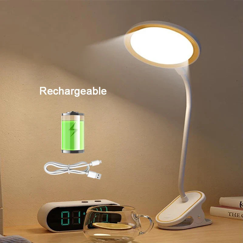 Skanto | ClipLuma LED Bordlampe | USB Oppladbar | 3 Lysstyrkenivåer | Øyevennlig | Med Klemfeste
