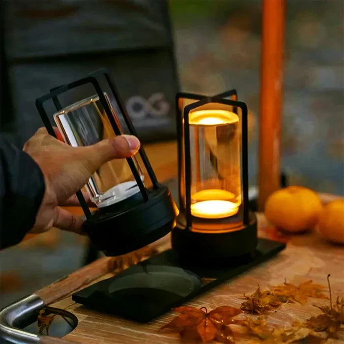 Skanto | Varm LED Trådløs Bordlampe – Batteridrevet Nordisk Design - LED med Berøringskontroll, Egnet for Soverom, Hjem, Utendørs - Ideell Nattlampe