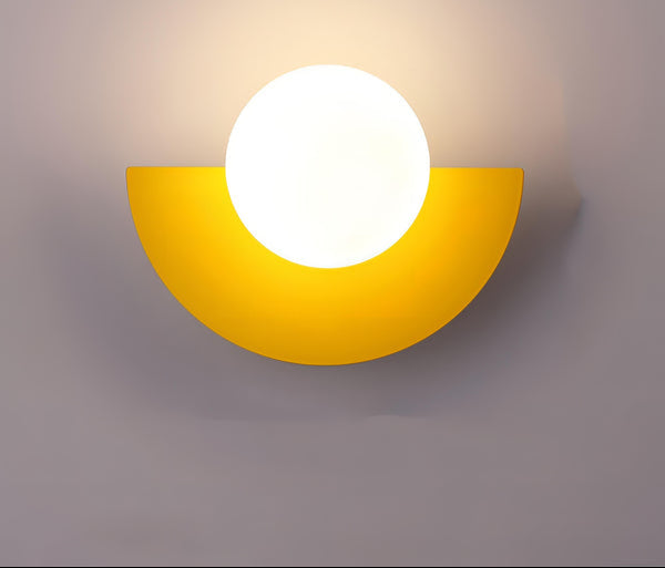 Skanto | Halvsirkulær vegglampe i skandinavisk stil minimalisme og varmt lys