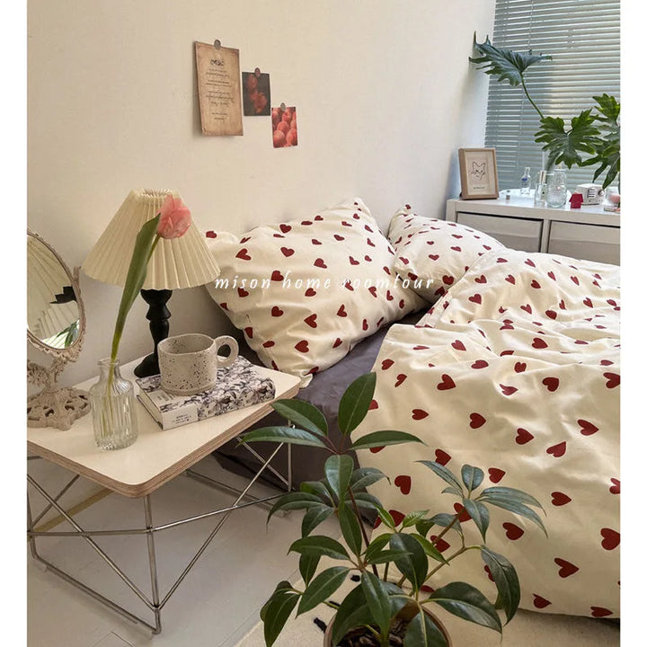 Skanto | CozyLove | Twin, Full & Queen Duvet Cover Set – Myk koreansk stil sengetøy med hjerte-design