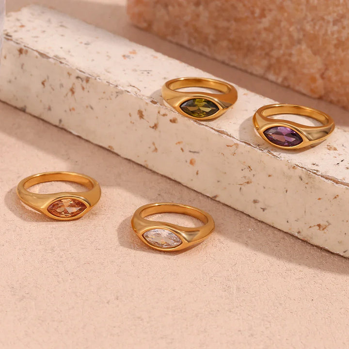 Skanto | 18k Ovalt Diamantskåret Ring