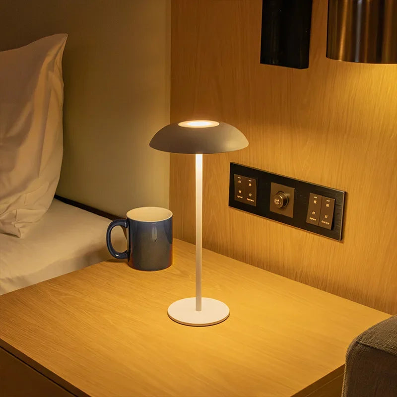 WarmTouch - Trådlampe med oppladbar funksjon og berøringskontroll Skanto