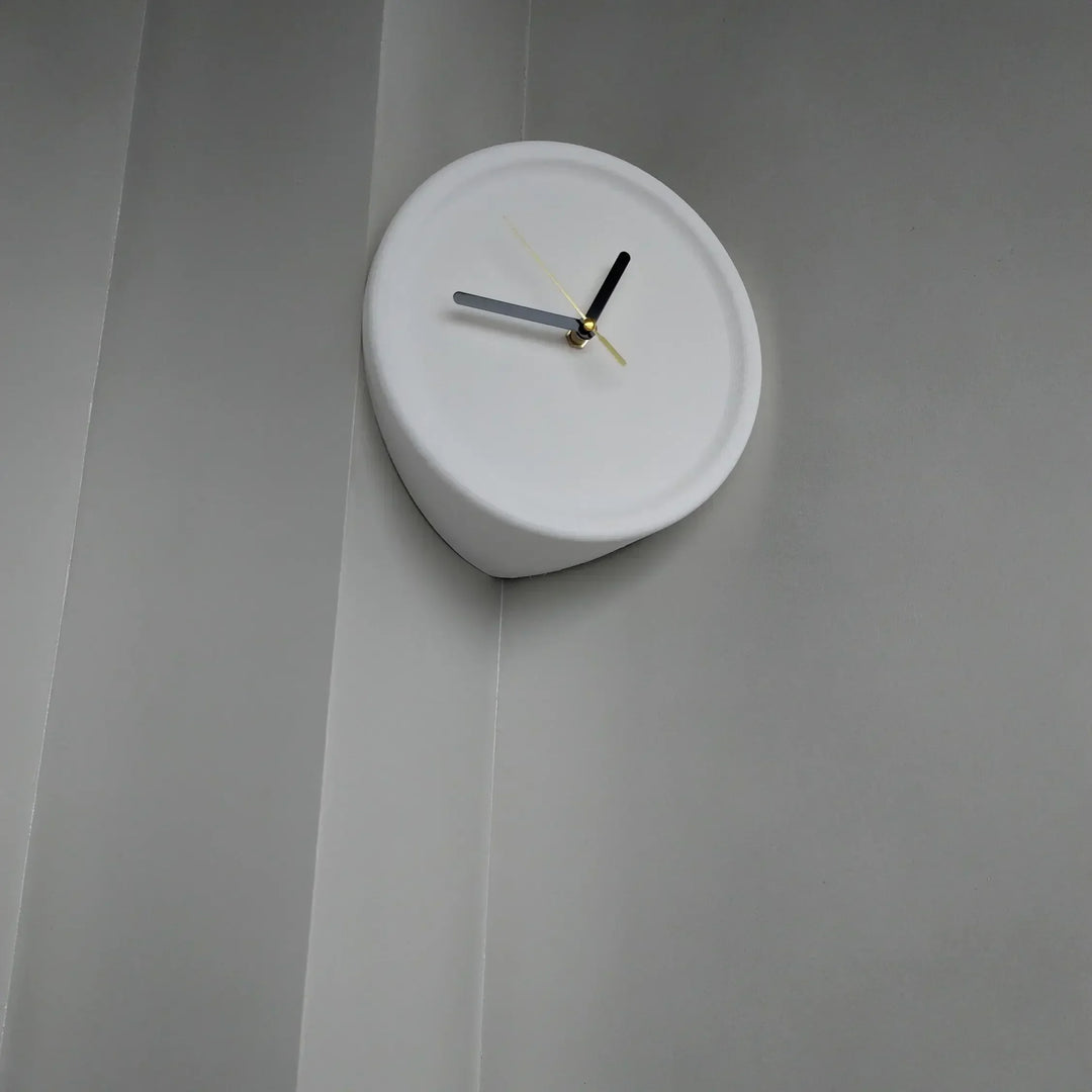 SilentCorner Klokke - Stilig Stille Veggklokke uten Boring Skanto