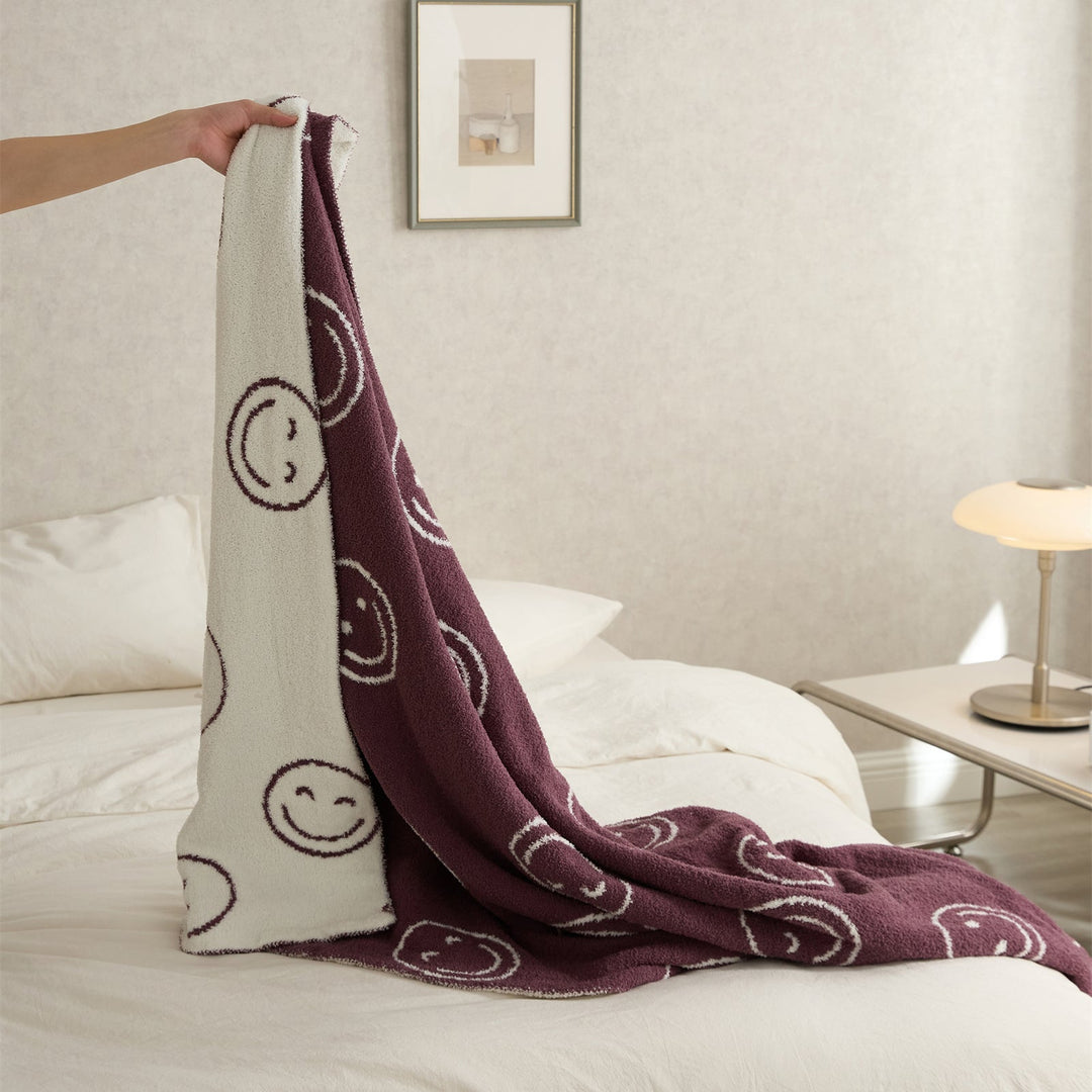 Smiley Blanket | Skanto