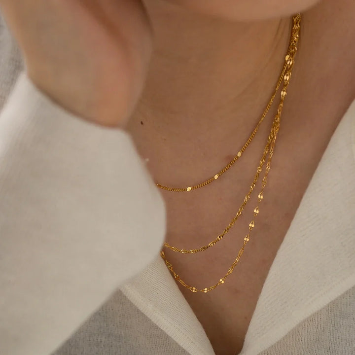 Skanto | 18k Delikat Klassisk Tre-lags Smykke Stable