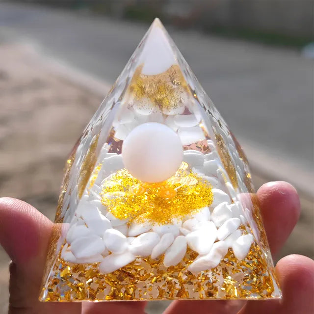 Skanto | Amethyst Peridot Orgone Pyramide - Energigenerator Krystall Reiki Chakra Orgonitt Meditasjonsverktøy