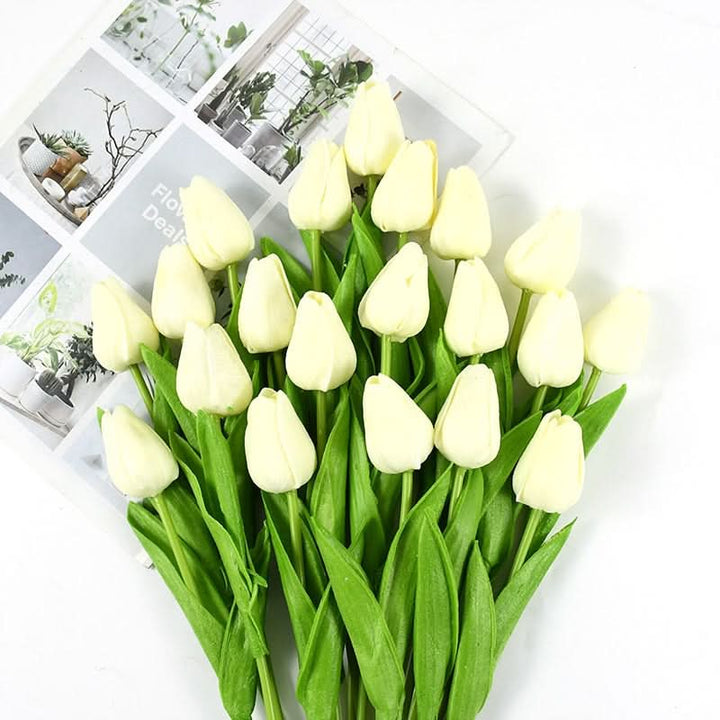 Künstlicher Tulpenstrauß mit realistisk wirkenden Blüten