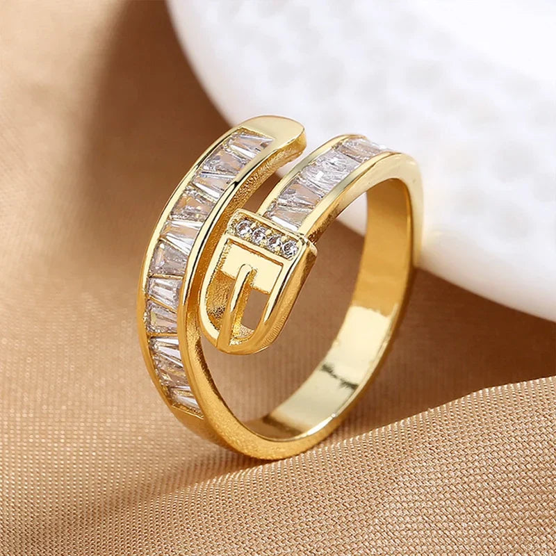 Skanto | Diamond Belt Ring