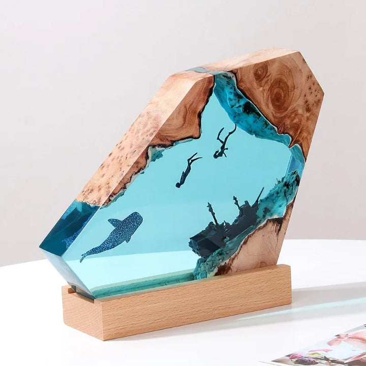 Deep Ocean Harpiks Dekorativ Nattlampe | Skanto