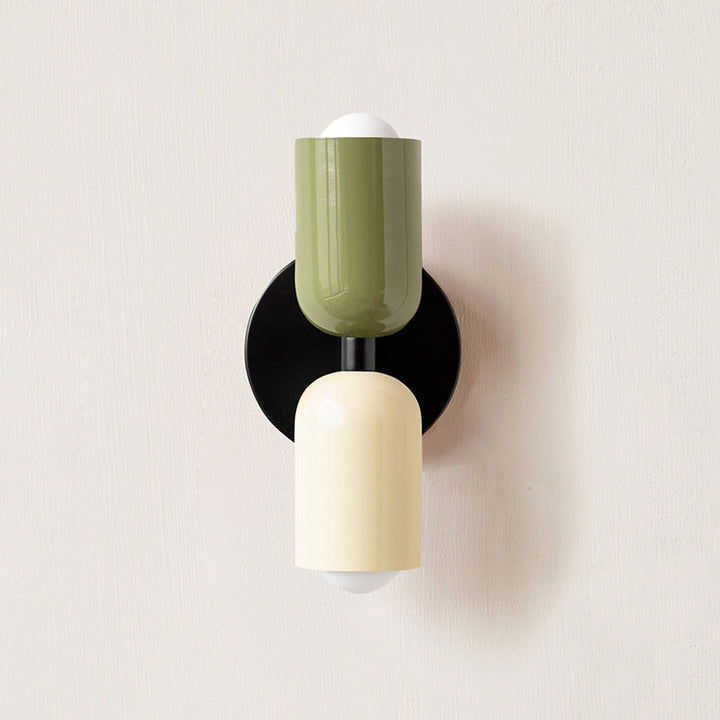 Skanto | Livlig, minimalistisk vegglampe med to lyspærer