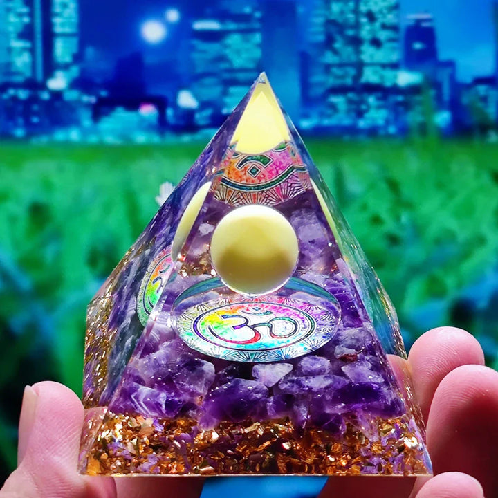 Skanto | Orgonitt-pyramide helbredelse krystaller energigenerator med ametyst pendel - Reiki chakra meditasjonsverktøy og romdekor