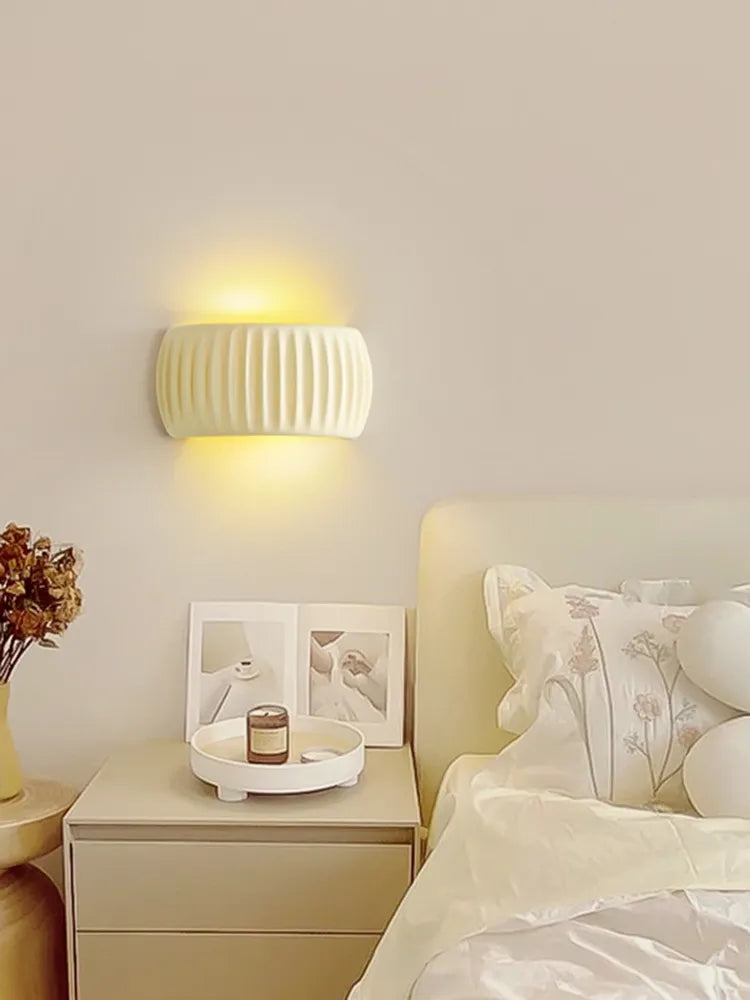 Skanto | ResinGlow - Kunstnerisk Harpiks Vegglampe