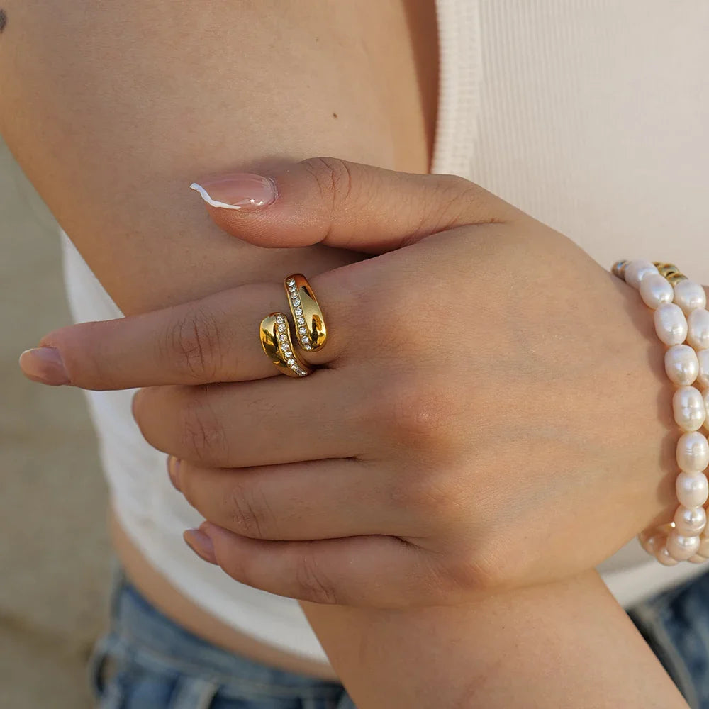 Skanto | Chunky Diamond Accented Wrap Ring