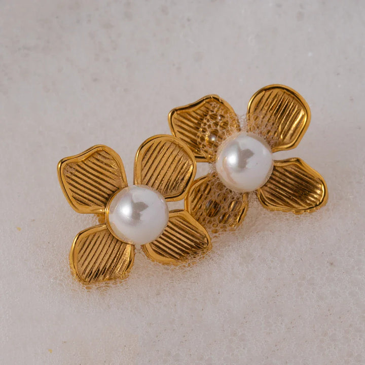 Skanto | 18k Fire Petal Teksturert Perle Blomst