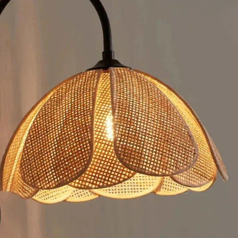 Skanto | LumaFlora - Elegant rotbanglampe - Varm blomsterlig atmosfære
