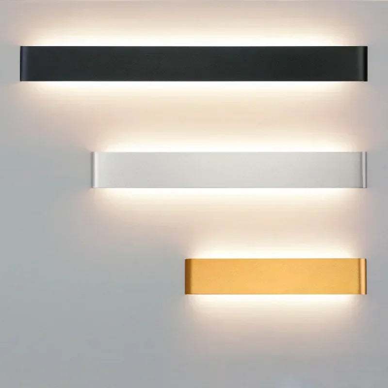 Skanto | LumiEra Moderne LED Vegglampe | Stilrent Design | Varme Hvite Lys for Soverom, Gang & Bad