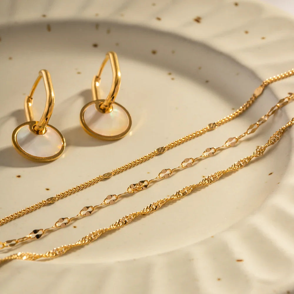 Skanto | 18k Delikat Klassisk Tre-lags Smykke Stable
