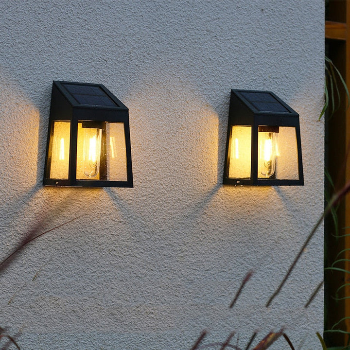Skanto | GuardLume – Holdbar LED Solutendørslys