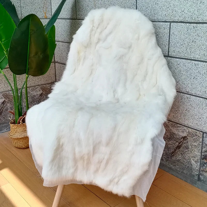Skanto | Imitert Kaninulf | Myk & Naturlig | 100x50 cm | Håndlaget