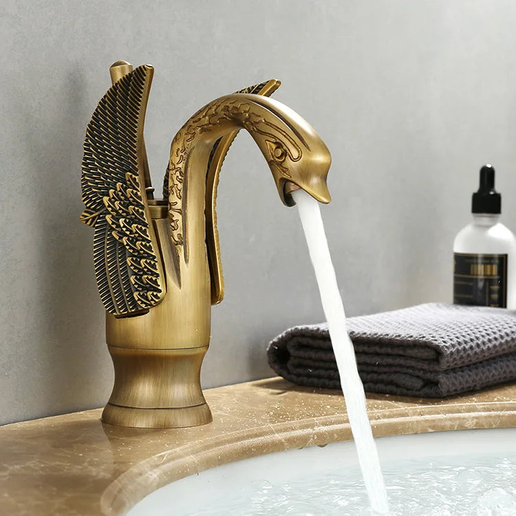 Skanto | Swan Enkel Håndtak Gylden Vaskekran