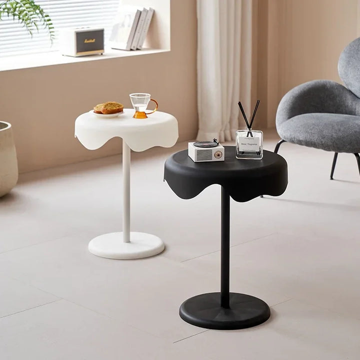Skanto | Liten Sidesofe med Minimalistisk Design for Stue og Soverom