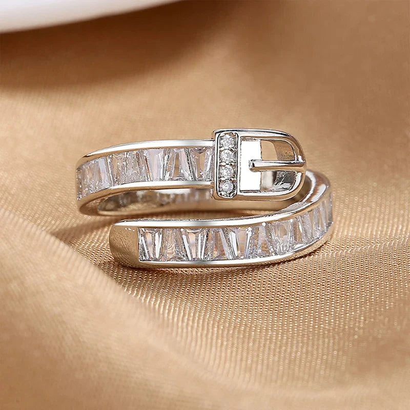 Skanto | Diamond Belt Ring