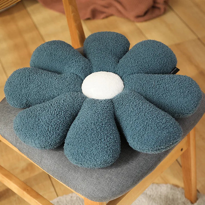 Boucle Plush Flower Cushion | Skanto