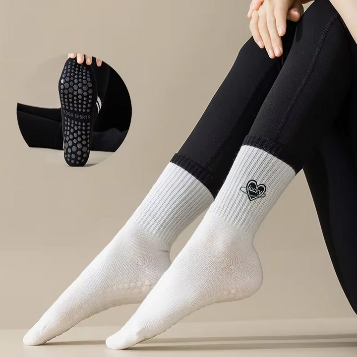 Skanto | Unisex Mid-Calf Stripete Yogasokker - Rutsje-frie, Svettsugende, Luktkontroll