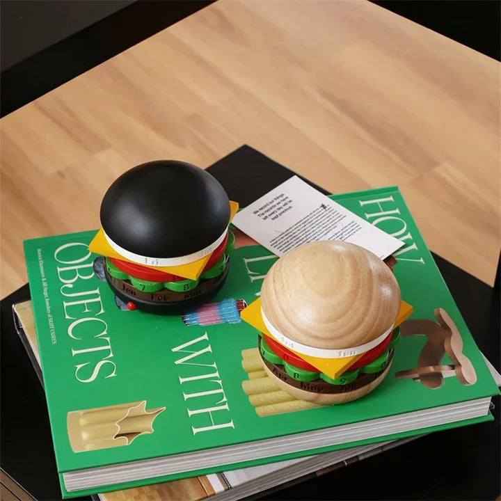 Skanto | Roterende Tre Hamburger Dekorativ Kalendar