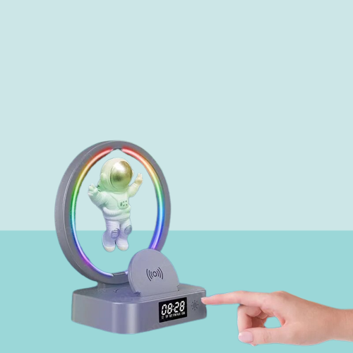 Skanto | Galaktisk Astronaut Vekkerklokke RGB Høyttaler