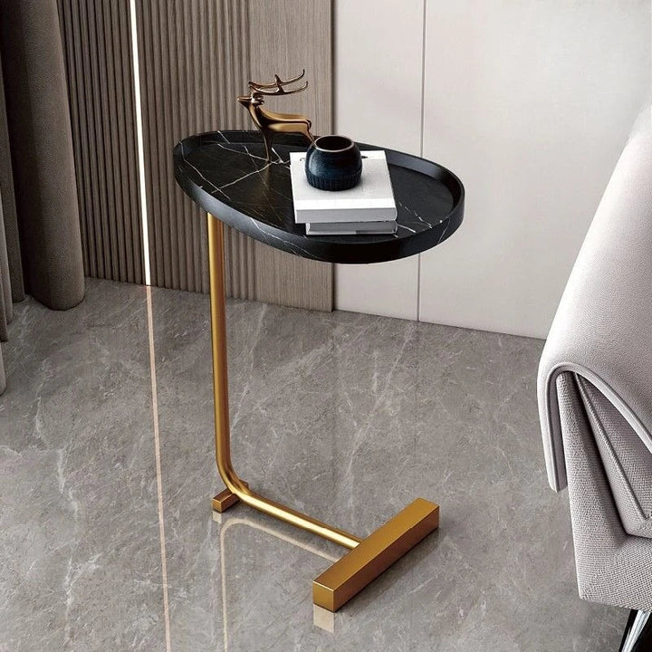 Skanto | C-formet mobil sidebord ideelt for sofa eller seng