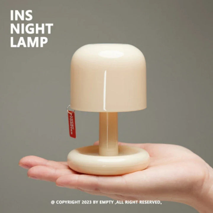 Skanto | GLOVIA LED lampe | Trådløs & Oppladbar | 12 timer. Lysetid | Kompakt & Bærbar