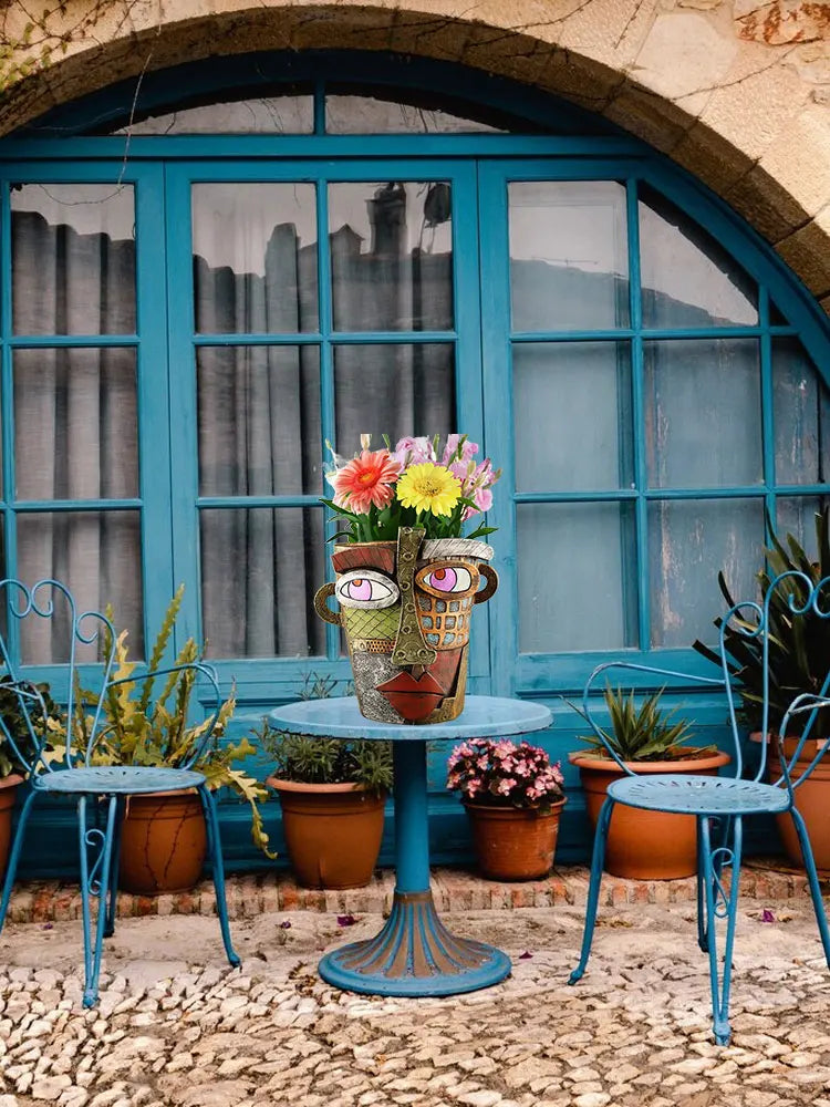 Skanto | Fargerik Ansikts Blomsterpotte – Kreativ Dekorasjon for Hjem og Hage