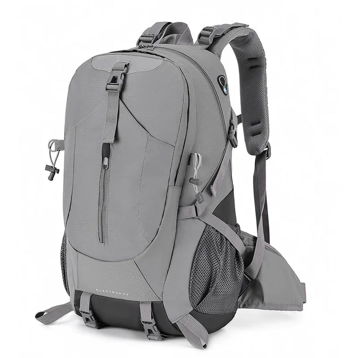 Skanto | Reise ryggsekk TrekVault 40 | 40 L Utendørs ryggsekk med regntrekk | For fotturer, reise og daglig bruk | 31 × 20 × 52 cm