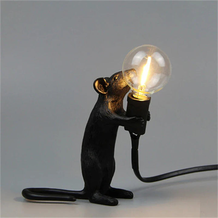 Skanto | Moderne LED Dyre Bordlamper: Har resin, Katt, og Ekorn Nattlys
