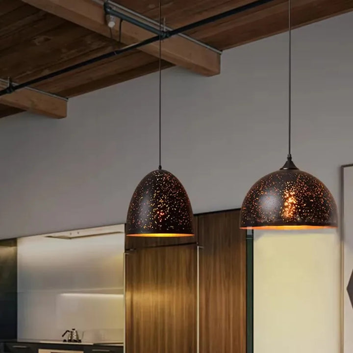 Skanto | Vintage Jern Pendellampe i Skandinavisk Retro Loftstil