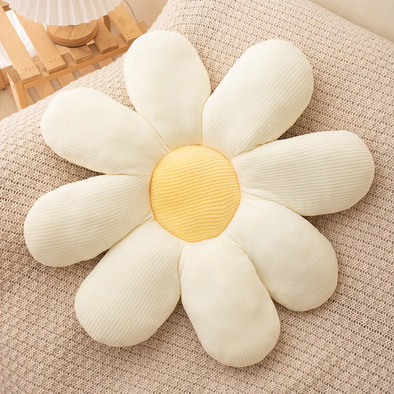Daisy Plush Cushion | Skanto