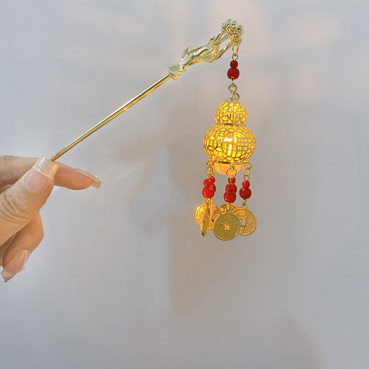 Skanto | Luminous Stylish Butterfly Lantern Hårpinne