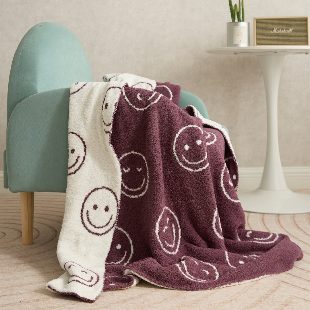 Smiley Blanket | Skanto