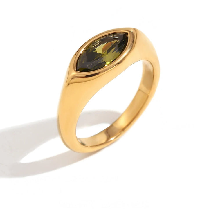Skanto | 18k Ovalt Diamantskåret Ring