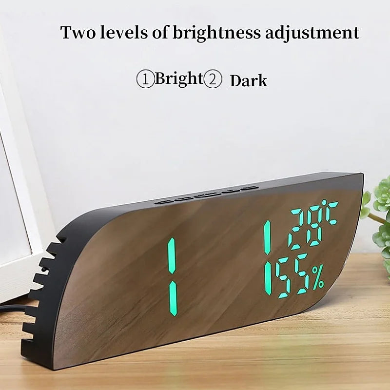 Skanto | LED Digital Vekkerklokke med Dobbelt Skjerm & Ubegrenset Snooze