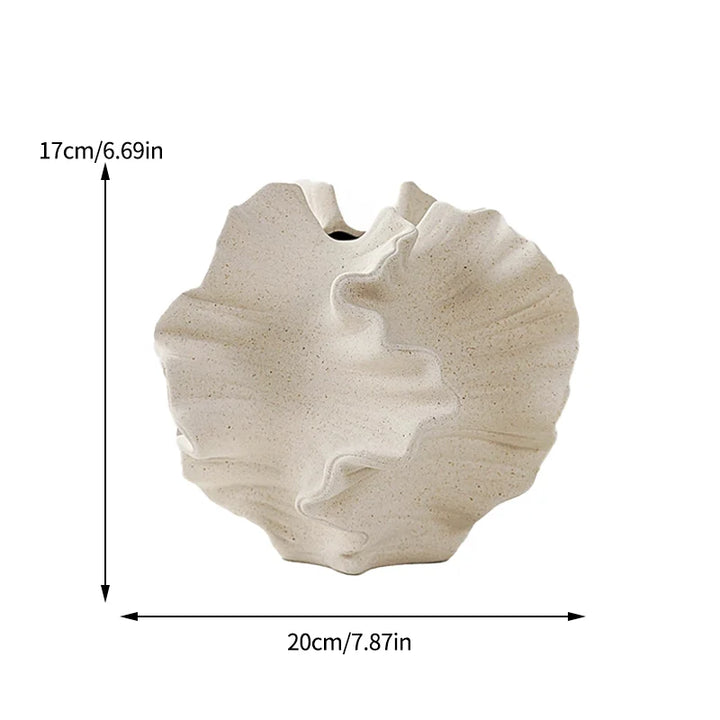 Skanto | Nordora | Keramisk vase Coral | Minimalistisk design | Nordisk hjeminnredning i Beige