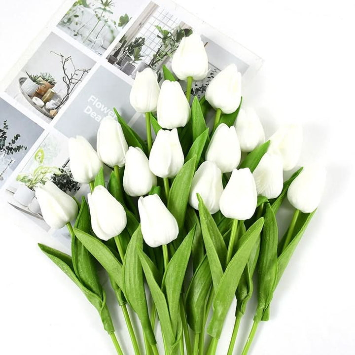 Künstlicher Tulpenstrauß mit realistisk wirkenden Blüten