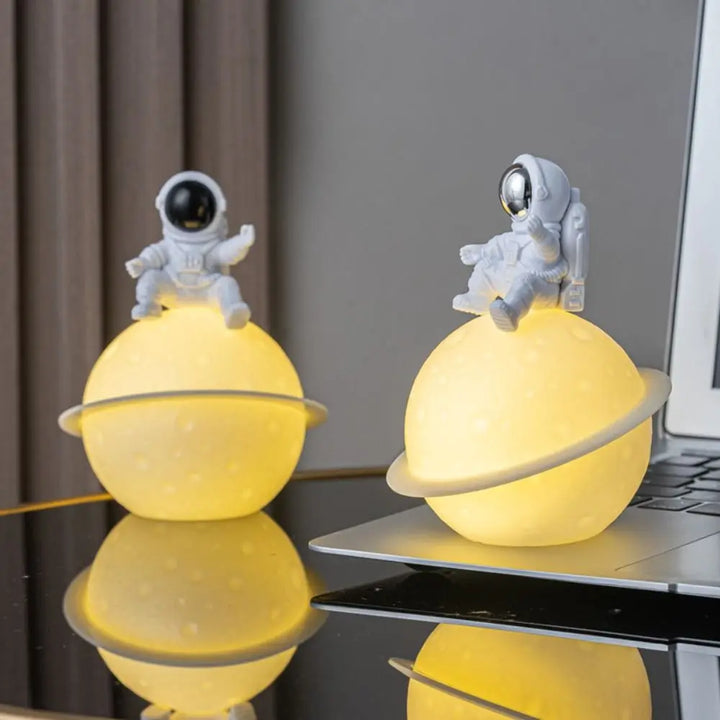 Cosmic LED Skrivebordslampe | Skanto