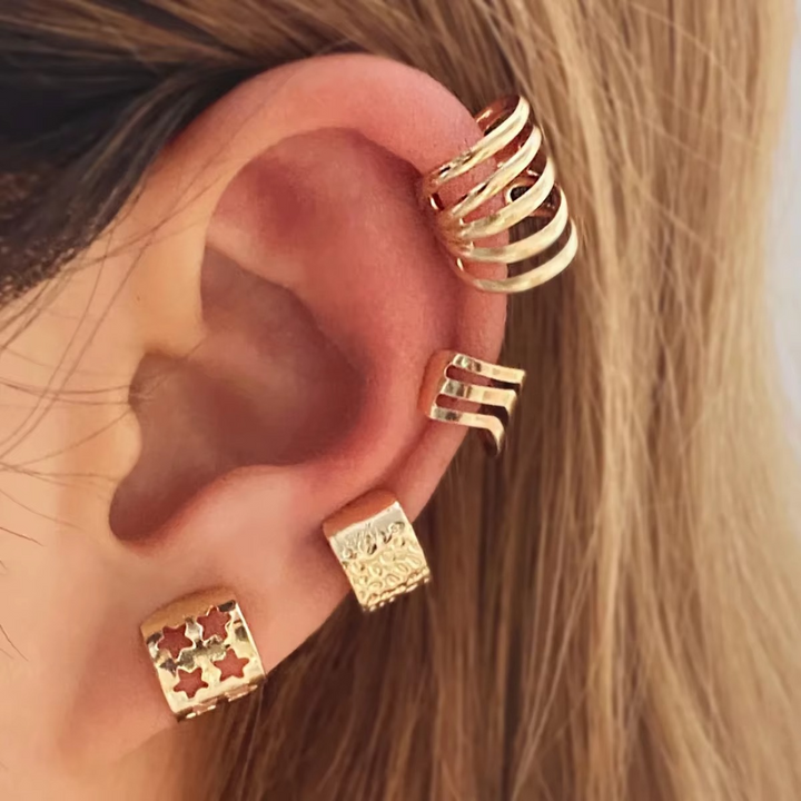 Skanto | Elegant Gold Leaf Clip-On Øreklips Sett for Kvinner