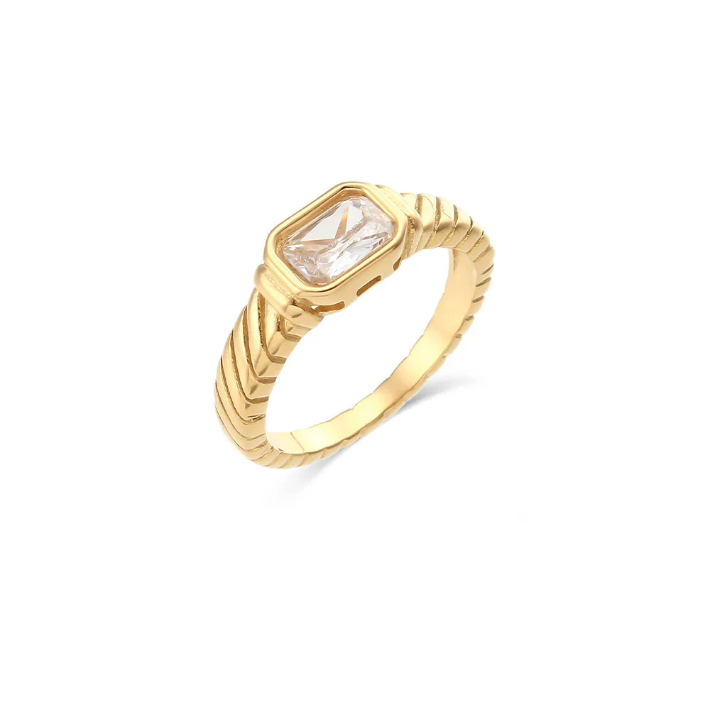 Skanto | Krysstrimmlet Baguette Diamantring