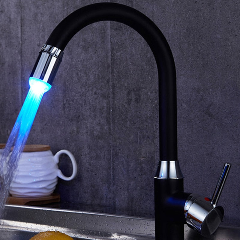 Fargerik Kran LED - AquaGlow | Skanto