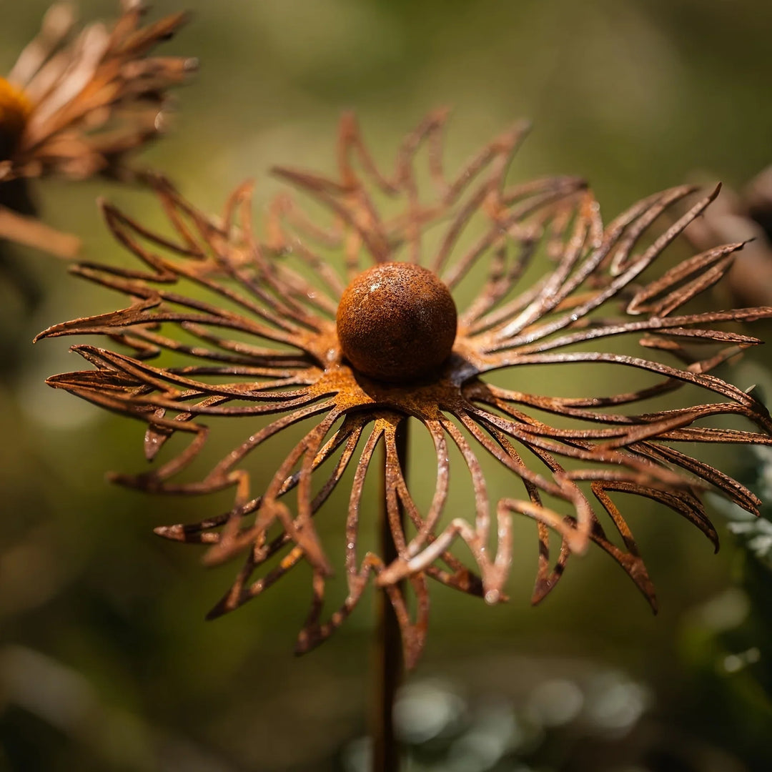 Skanto | FLORUSTA Hagepinn Blåblomst | Rust Utseende Metall | Rustikk Hage Decor