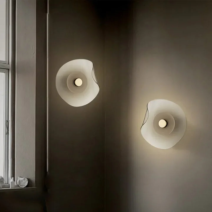 Skanto | ClearAura - Slank Glass Vegglampe